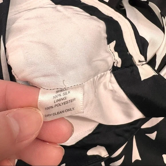 White House Black Market Maxi Dress Size 6 Silk Black White Floral Print Halter - Picture 7 of 12